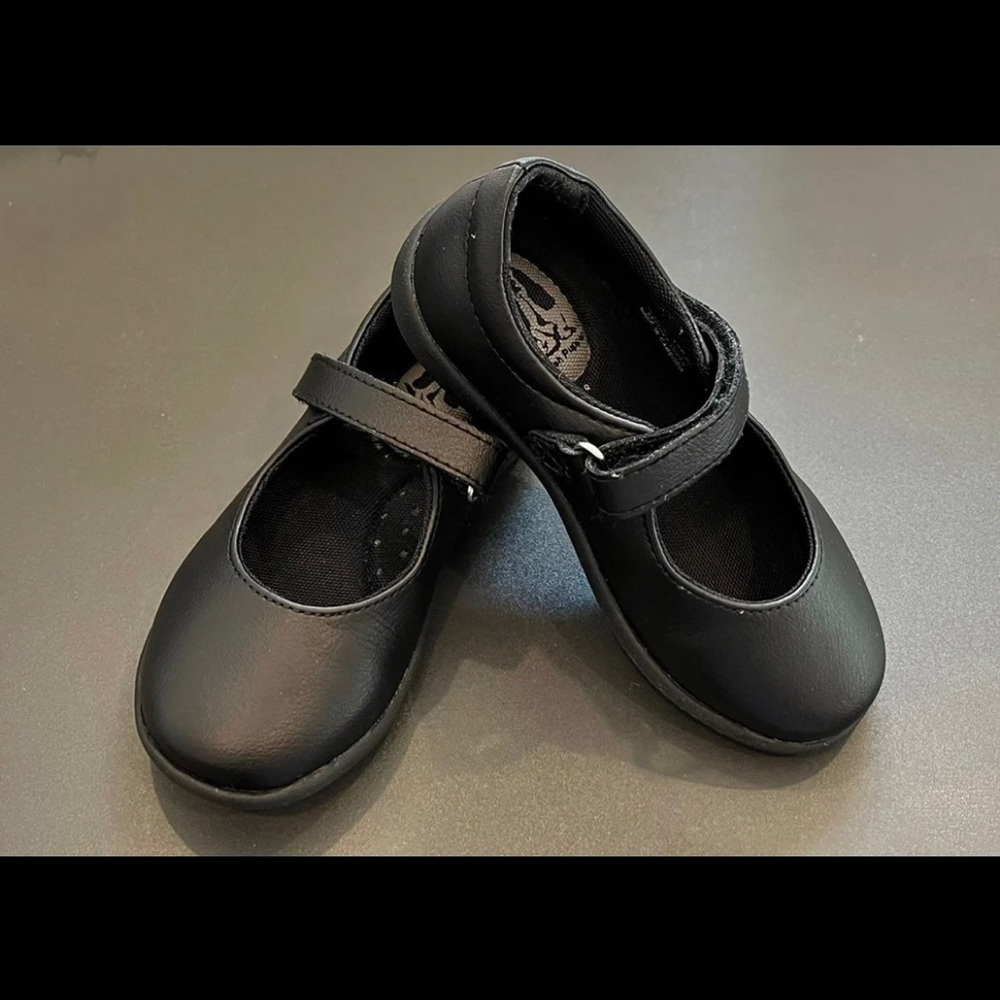 Hush Puppies Lexi Mary Jane Toddler Shoes Size 8.5 Wide